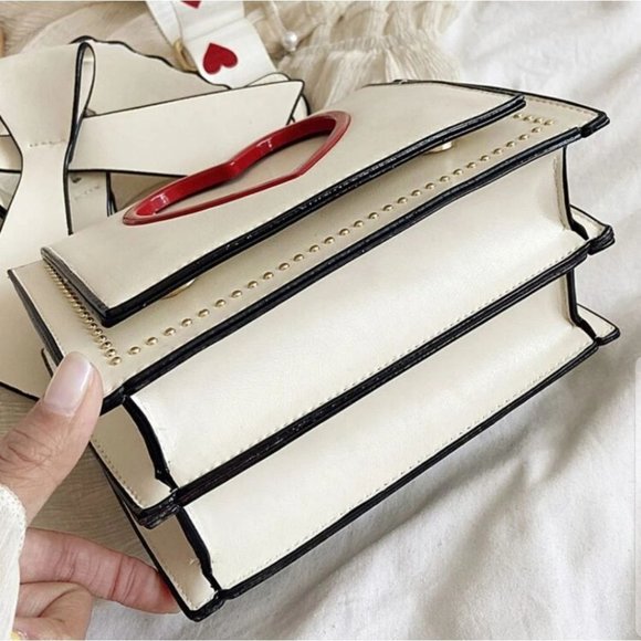 Heart Detailed Purse - Picture 3 of 7